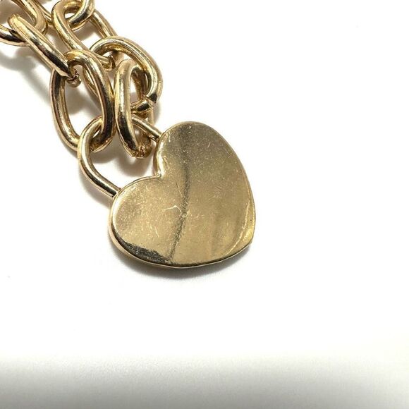 Gold tone chain heart pendant necklace - Picture 3 of 6